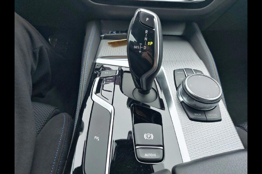 BMW 5 Serie 530i High Executive Edition M-Sport pakket virtueel, navigatie, sportstoelen