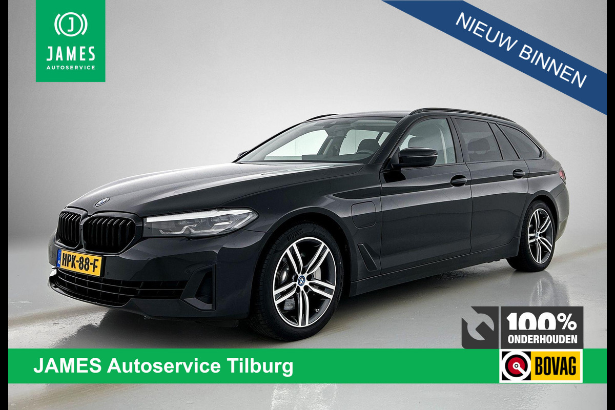 BMW 5 Serie Touring 530e xDrive Black-Line CAMERA TREKHAAK CARPLAY BMW 5 Serie Touring 530e xDrive Black-Line CAMERA TREKHAAK CARPLAY