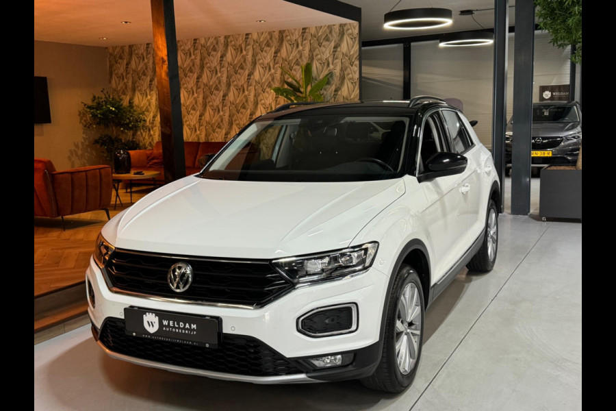 Volkswagen T-Roc 1.5 TSI Style Garantie Trekhaak CarPlay PDC Adoptieve Cruise Lane ASS LED Clima Navi Rijklaar