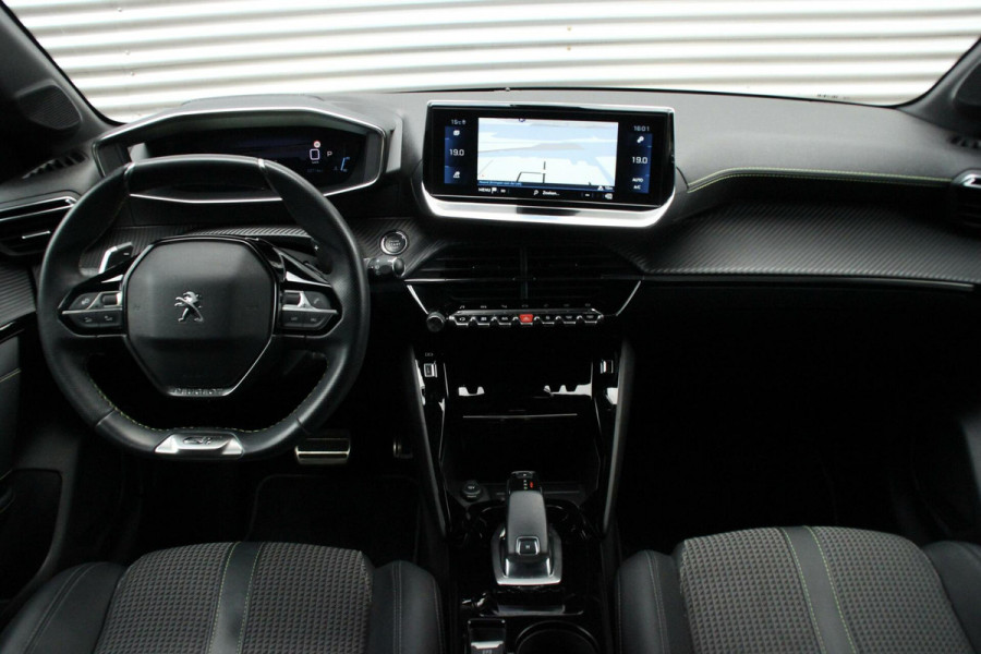 Peugeot 208 1.2 PureTech GT Automaat |PANORAMADAK, CARPLAY, VIRTUAL 3D, 360 CAMERA, KEYLESS, SFEER, LED, PDC|