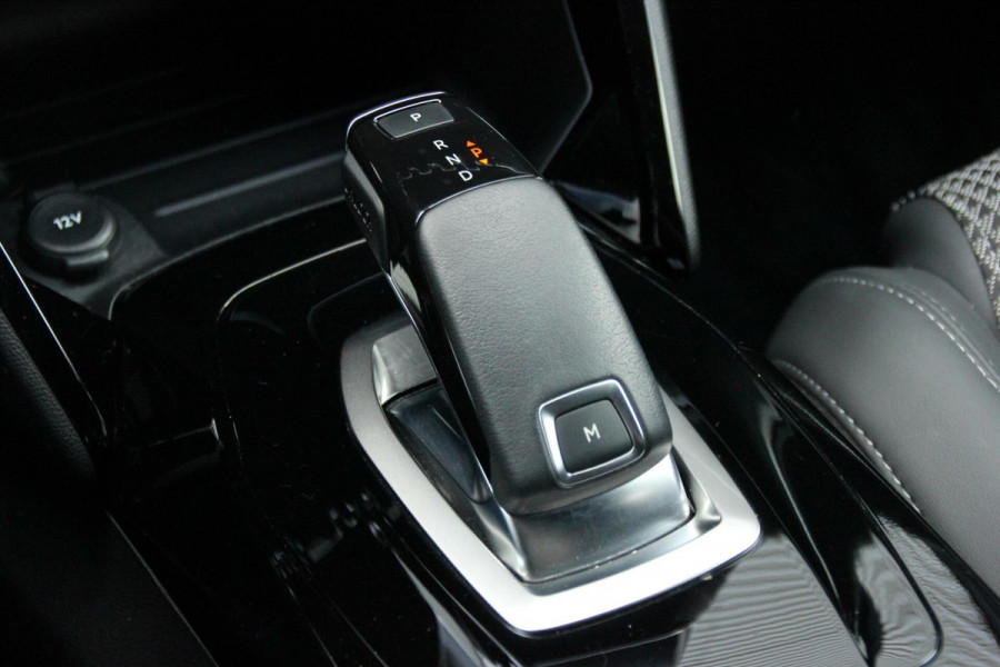 Peugeot 208 1.2 PureTech GT Automaat |PANORAMADAK, CARPLAY, VIRTUAL 3D, 360 CAMERA, KEYLESS, SFEER, LED, PDC|