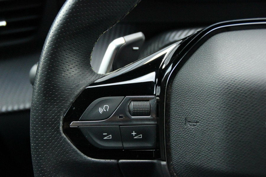 Peugeot 208 1.2 PureTech GT Automaat |PANORAMADAK, CARPLAY, VIRTUAL 3D, 360 CAMERA, KEYLESS, SFEER, LED, PDC|