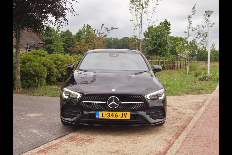 Mercedes-Benz CLA-Klasse 180 Premium Plus | Amg-Pakket | Camera | Apple Carplay | Cruise Control | Nieuw Model |