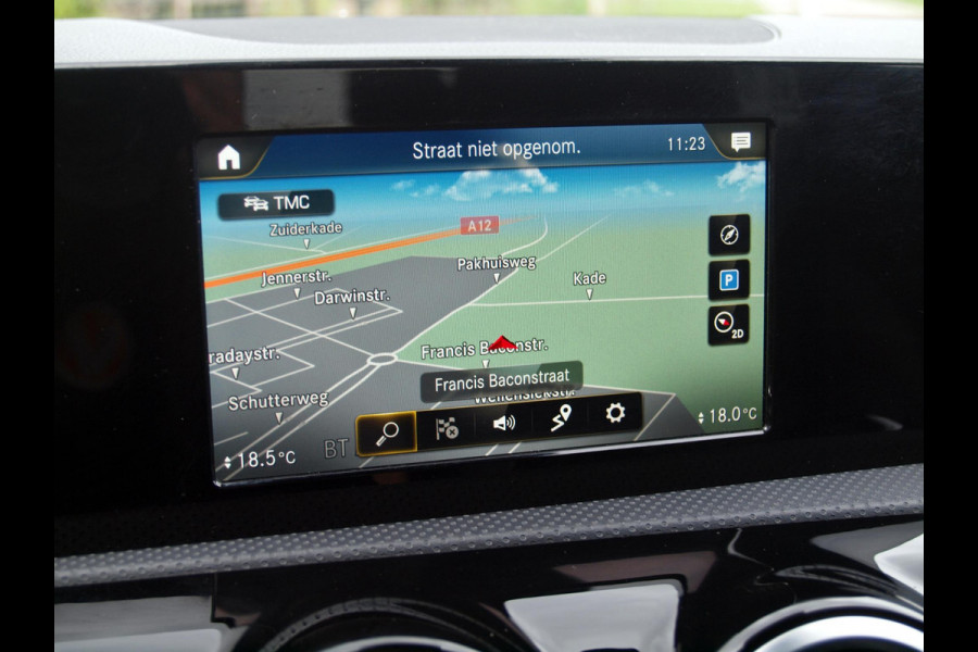 Mercedes-Benz CLA-Klasse 180 Premium Plus | Amg-Pakket | Camera | Apple Carplay | Cruise Control | Nieuw Model |