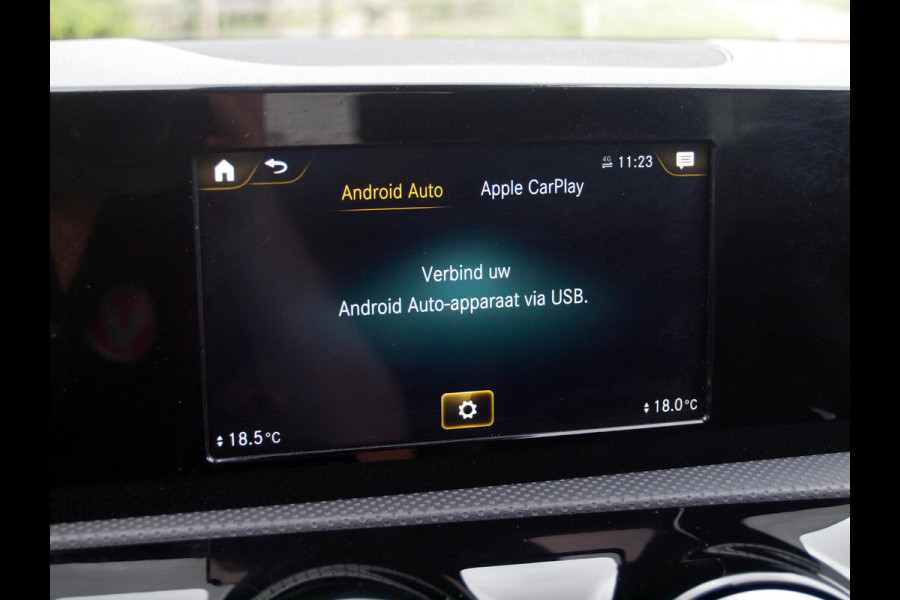 Mercedes-Benz CLA-Klasse 180 Premium Plus | Amg-Pakket | Camera | Apple Carplay | Cruise Control | Nieuw Model |