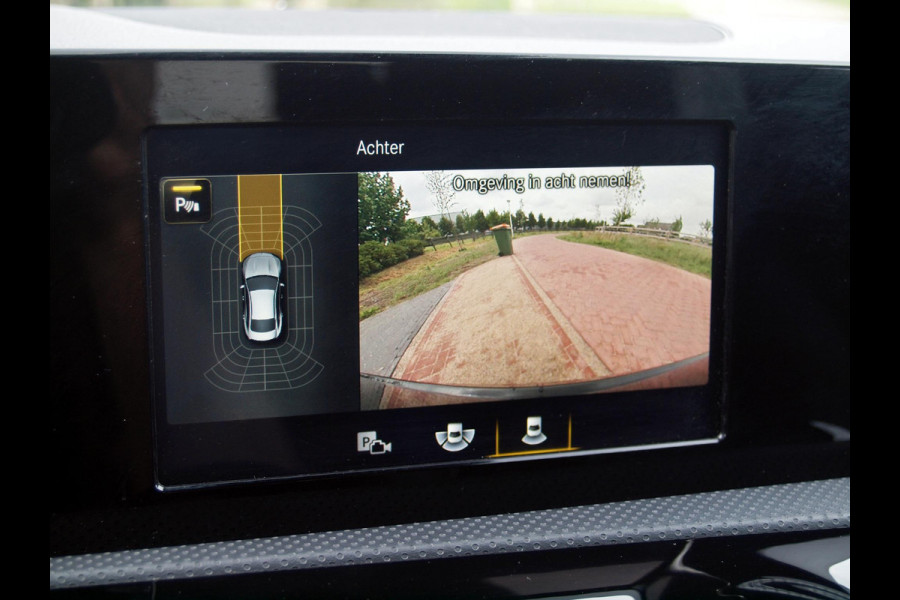Mercedes-Benz CLA-Klasse 180 Premium Plus | Amg-Pakket | Camera | Apple Carplay | Cruise Control | Nieuw Model |
