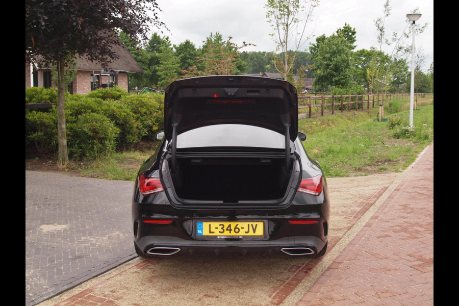 Mercedes-Benz CLA-Klasse 180 Premium Plus | Amg-Pakket | Camera | Apple Carplay | Cruise Control | Nieuw Model |