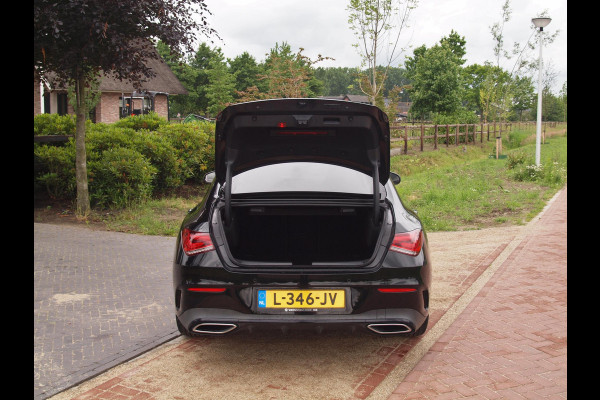 Mercedes-Benz CLA-Klasse 180 Premium Plus | Amg-Pakket | Camera | Apple Carplay | Cruise Control | Nieuw Model |