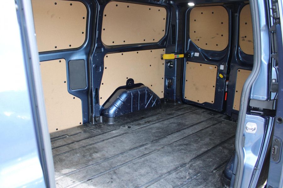 Ford Transit Custom 280 2.0 TDCI 130 PK AUTOMAAT L1H1 Limited | Camera | Adaptieve Cruise Control | BLIS | Lederen bekleding | Trekhaak | Winterpakket | Zijschuifdeur L+R