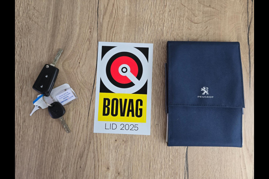 Peugeot 108 Occasion 1.0 e-VTi Active met airco en bluetooth audio | Sportieve look | Tweedehands Peugeot 108 zwart | Dagrij led |