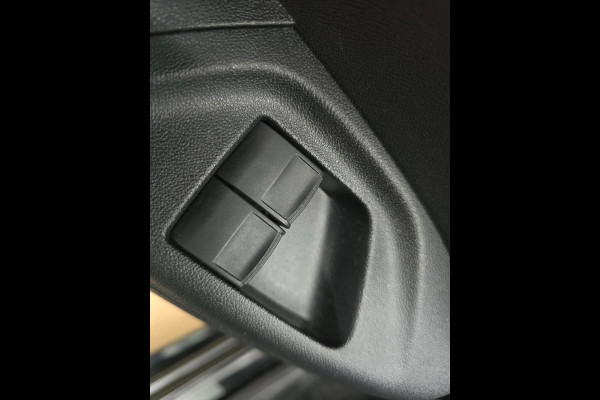 Peugeot 108 Occasion 1.0 e-VTi Active met airco en bluetooth audio | Sportieve look | Tweedehands Peugeot 108 zwart | Dagrij led |