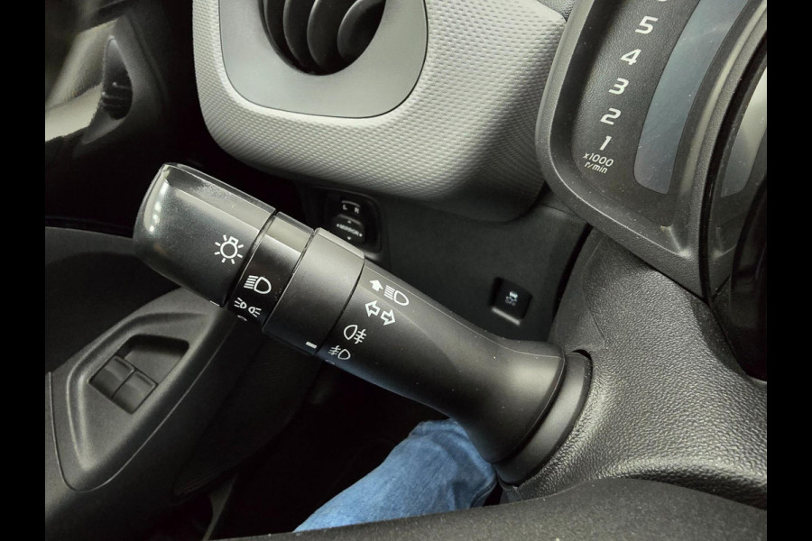 Peugeot 108 Occasion 1.0 e-VTi Active met airco en bluetooth audio | Sportieve look | Tweedehands Peugeot 108 zwart | Dagrij led |
