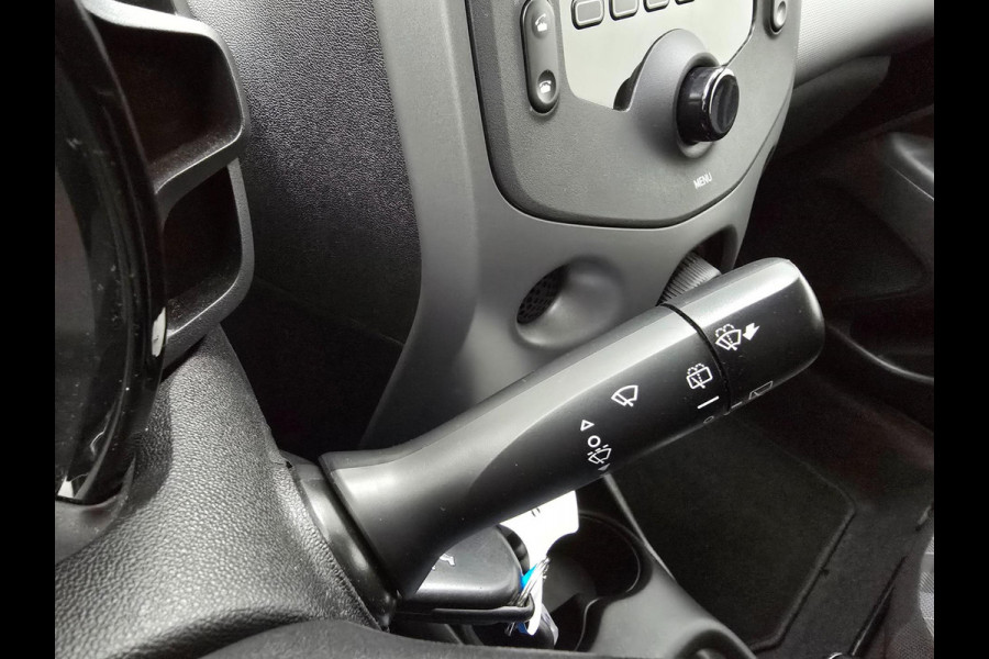 Peugeot 108 Occasion 1.0 e-VTi Active met airco en bluetooth audio | Sportieve look | Tweedehands Peugeot 108 zwart | Dagrij led |