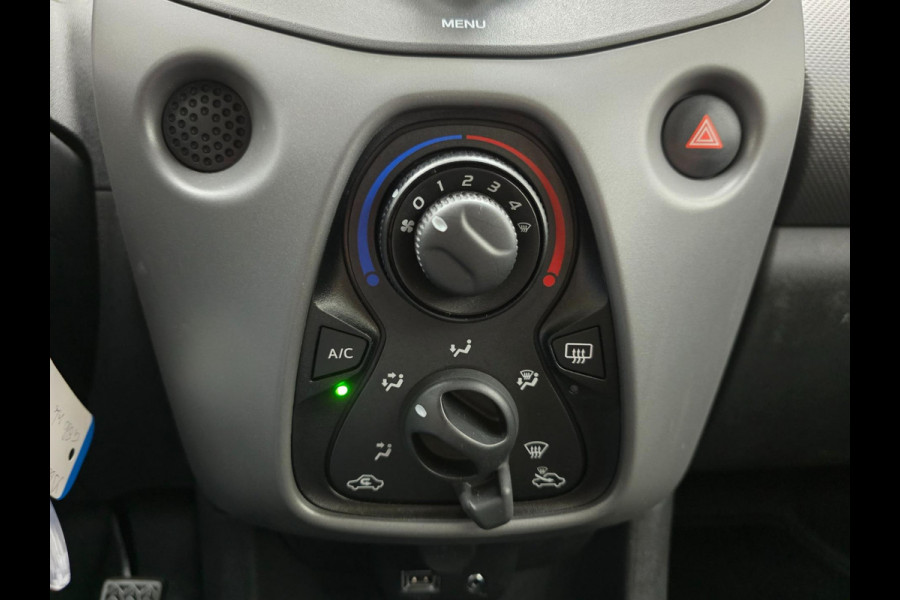 Peugeot 108 Occasion 1.0 e-VTi Active met airco en bluetooth audio | Sportieve look | Tweedehands Peugeot 108 zwart | Dagrij led |