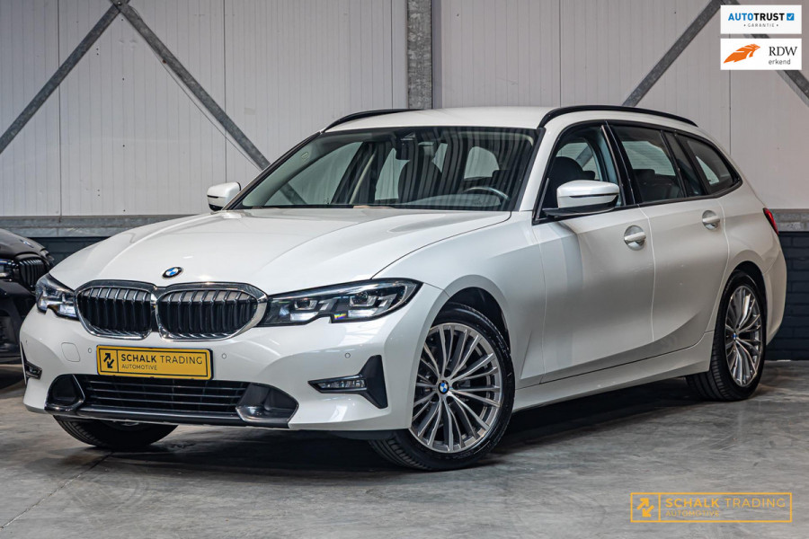 BMW 3 Serie Touring 320i High Executive|Leder|Sportstoelen|