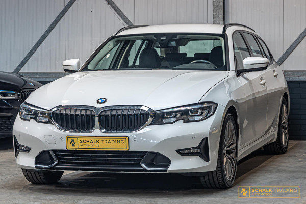 BMW 3 Serie Touring 320i High Executive|Leder|Sportstoelen|