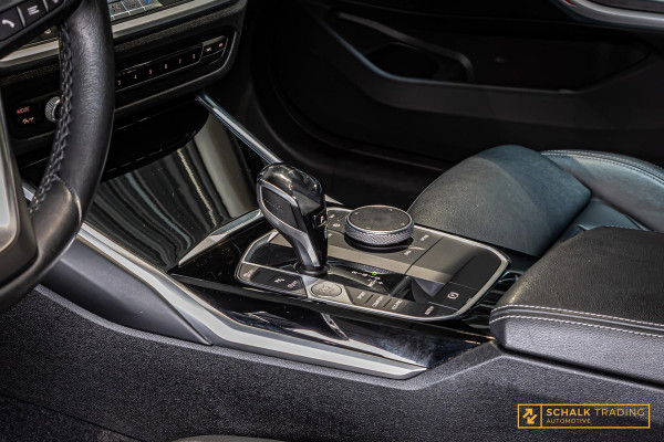 BMW 3 Serie Touring 320i High Executive|Leder|Sportstoelen|