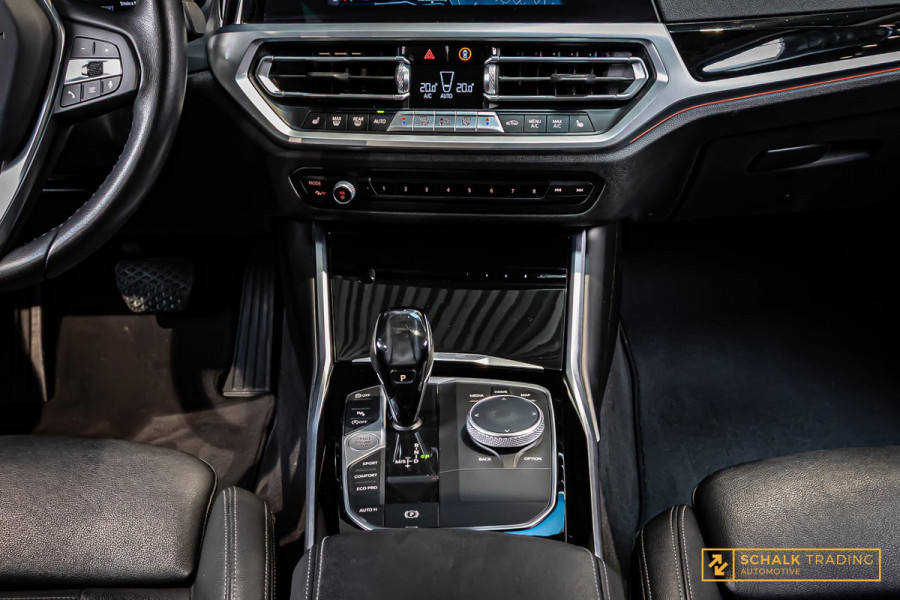 BMW 3 Serie Touring 320i High Executive|Leder|Sportstoelen|