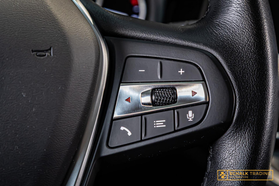 BMW 3 Serie Touring 320i High Executive|Leder|Sportstoelen|