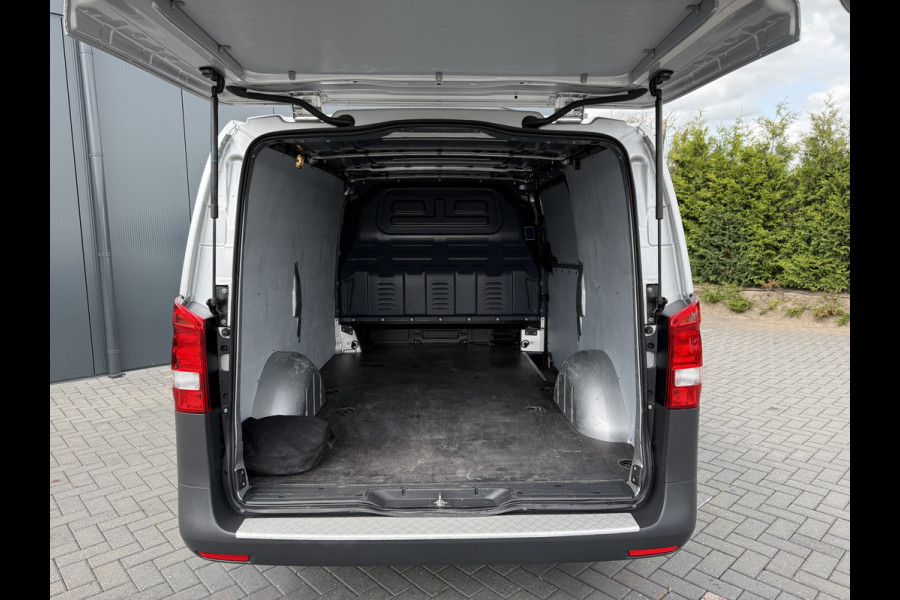 Mercedes-Benz eVito 66 kWh / FULL ELECTRIC / L2H1 / CAMERA / AIRCO / NAVI / 2x LAADKABEL / 3-ZITS / VITO