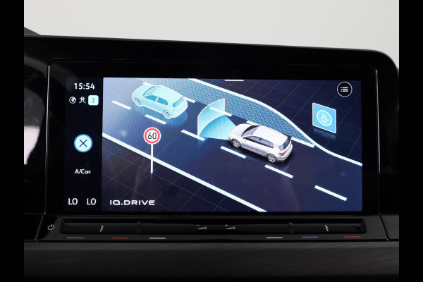 Volkswagen Golf 1.5 TSI Style 130 PK | Navigatie | Parkeersensoren | Led