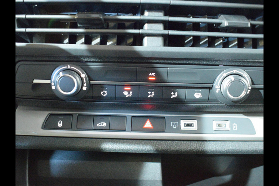 Peugeot Expert L2 2.0 145PK | BETIMMERING | CAMERA + SENSOREN | CARPLAY | NAVIGATIE | TREKHAAK