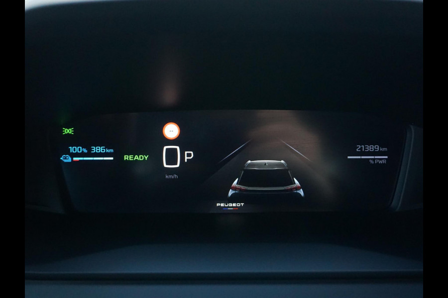 Peugeot e-2008 EV Allure 54 kWh | LONG RANGE | PARKEERSENSOREN MET CAMERA | CRUISE CONTROL | NAVI | CARPLAY