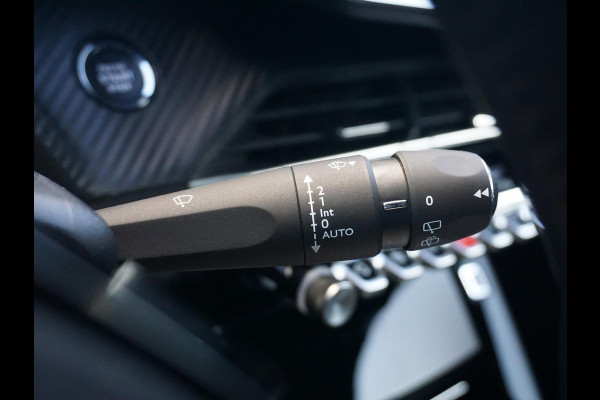 Peugeot e-2008 EV Allure 54 kWh | LONG RANGE | PARKEERSENSOREN MET CAMERA | CRUISE CONTROL | NAVI | CARPLAY