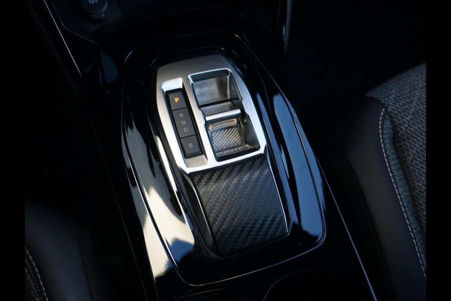 Peugeot e-2008 EV Allure 54 kWh | LONG RANGE | PARKEERSENSOREN MET CAMERA | CRUISE CONTROL | NAVI | CARPLAY