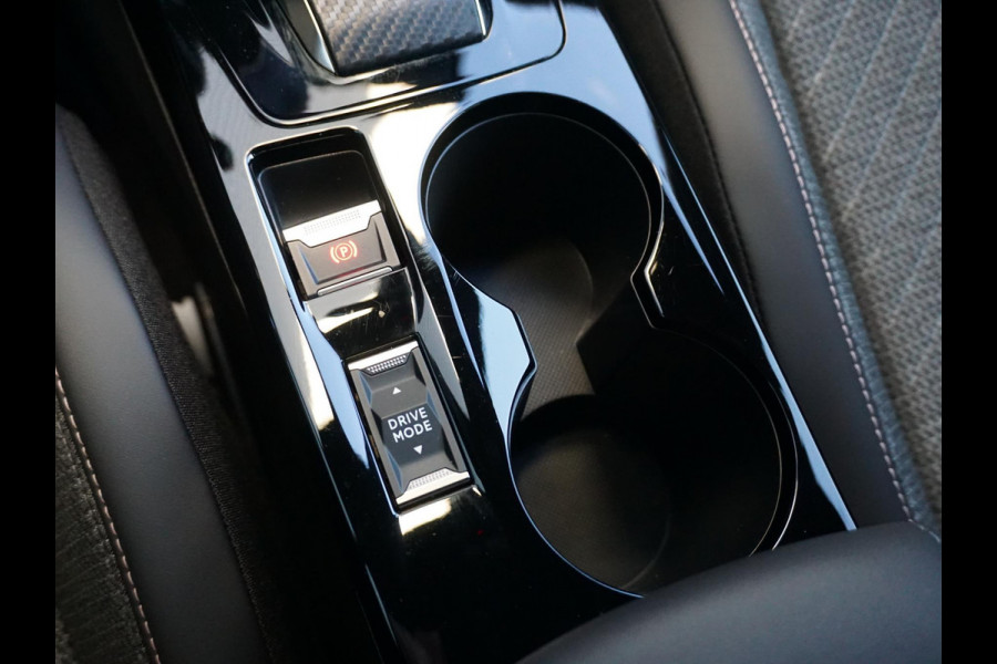 Peugeot e-2008 EV Allure 54 kWh | LONG RANGE | PARKEERSENSOREN MET CAMERA | CRUISE CONTROL | NAVI | CARPLAY