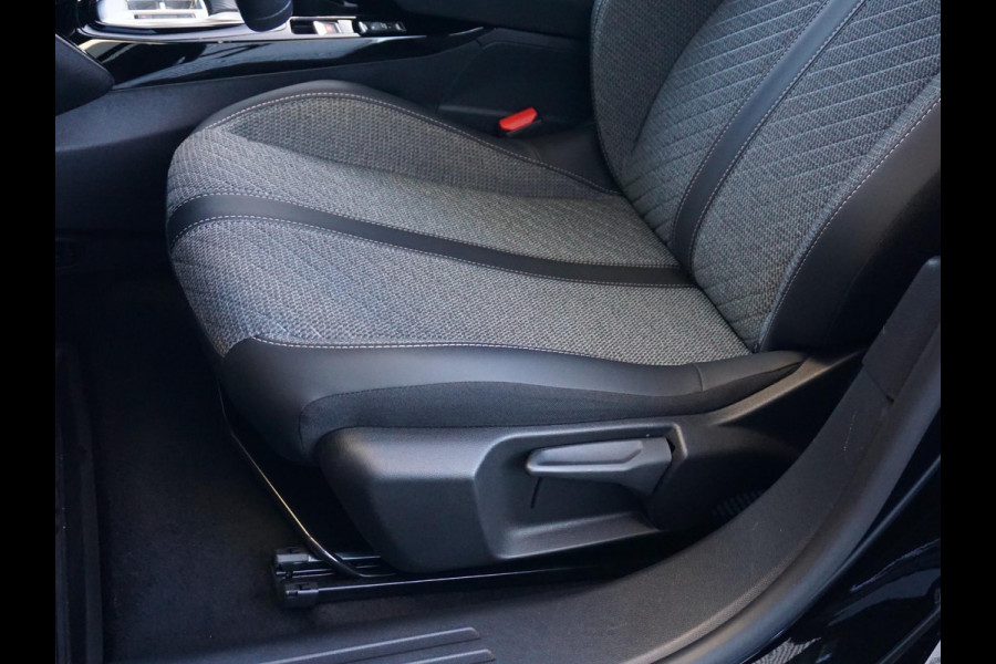 Peugeot e-2008 EV Allure 54 kWh | LONG RANGE | PARKEERSENSOREN MET CAMERA | CRUISE CONTROL | NAVI | CARPLAY