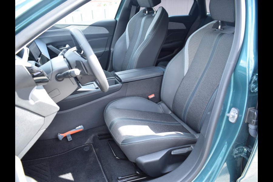 Peugeot 308 SW 1.6 Plug-in Hybrid 180 Allure NAVIGATIE & CARPLAY | ACHTERUITRIJCAMERA MET SENSOREN | E.C.C. |