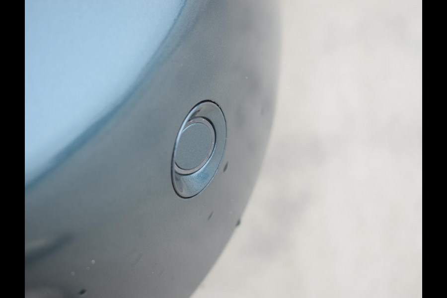 Opel Combo Electric 136 L1 50kWh | 8 JAAR GARANTIE | BETIMMERING | CAMERA + SENSOREN | NAVIGATIE