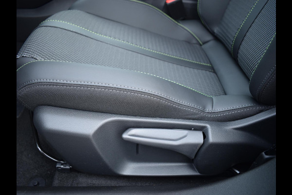 Peugeot 2008 1.2 Hybrid 136 GT | CAMERA + SENSOREN | CARPLAY | NAVI | ADAPTIVE C.C.