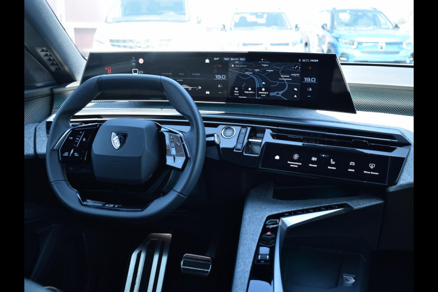 Peugeot 3008 1.2 Hybrid 136 GT ADAPTIEVE CRUISECONTROL | NAVI & CARPLAY | ACHTERUITRIJCAMERA MET SENSOREN | E.C.C. |