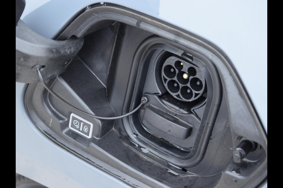 Opel Corsa Electric 50 kWh 3 FASE | CARPLAY | ACHTERUITRIJCAMERA MET SENSOREN | E.C.C. |