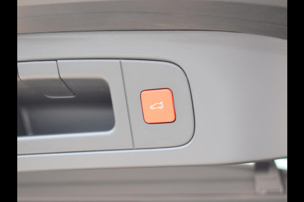 Citroën C5 X 1.6 Plug-in Hybrid 225 Hypnos LEREN BEKLEDING | SCHUIF- KANTELDAK | ACHTERUITRIJCAMERA MET SENSOREN | E.C.C. | NAVI + CARPLAY |