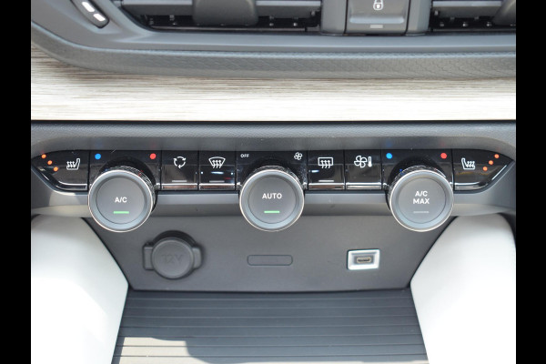 Citroën C5 X 1.6 Plug-in Hybrid 225 Hypnos LEREN BEKLEDING | SCHUIF- KANTELDAK | ACHTERUITRIJCAMERA MET SENSOREN | E.C.C. | NAVI + CARPLAY |