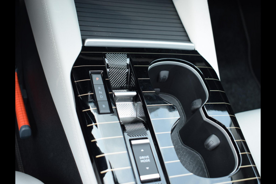 Citroën C5 X 1.6 Plug-in Hybrid 225 Hypnos LEREN BEKLEDING | SCHUIF- KANTELDAK | ACHTERUITRIJCAMERA MET SENSOREN | E.C.C. | NAVI + CARPLAY |