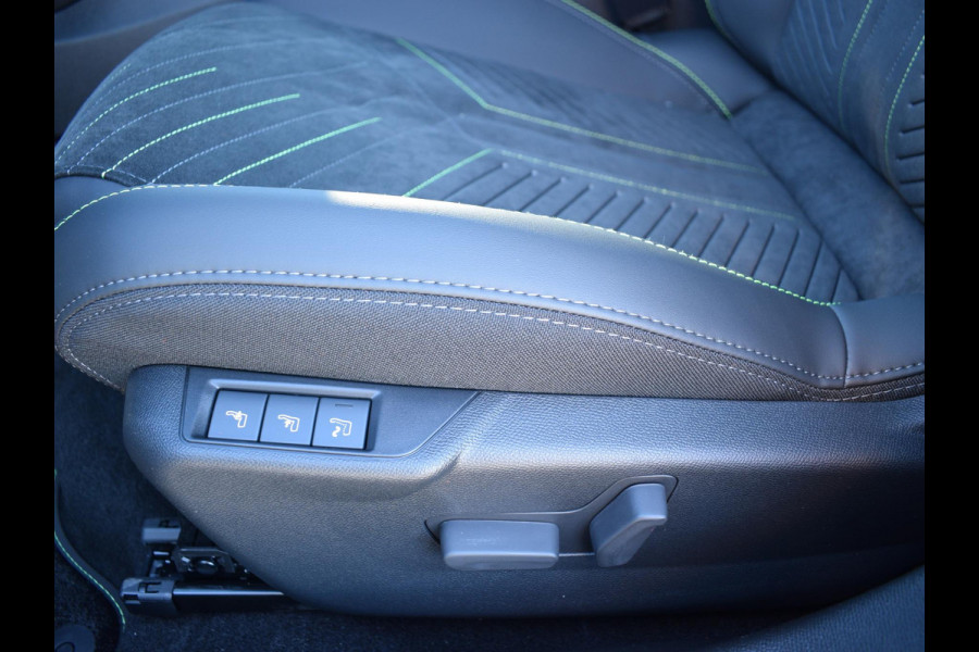 Peugeot 2008 1.2 Hybrid 136 GT | ADAPTIVE CTUISE CONTROL | STOELMASSAGE + VERWARMING | CAMERA V + A | UIT VOORRAAD LEVERBAAR
