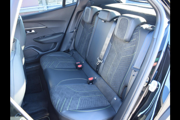 Peugeot 2008 1.2 Hybrid 136 GT | ADAPTIVE CTUISE CONTROL | STOELMASSAGE + VERWARMING | CAMERA V + A | UIT VOORRAAD LEVERBAAR