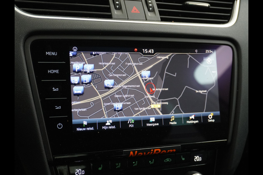 Škoda Octavia Combi 1.5T-150PK AUT-7 Navi Apple Carplay Android 17" Ecc Stoelverwarming Voorruitverwarming DAB PDC Business Edition Plus Keyless Regen-Lichtsensor Bluetooth Led Wifi Greentech 1500kg trekgewicht EURO6