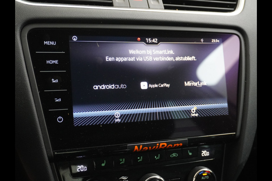 Škoda Octavia Combi 1.5T-150PK AUT-7 Navi Apple Carplay Android 17" Ecc Stoelverwarming Voorruitverwarming DAB PDC Business Edition Plus Keyless Regen-Lichtsensor Bluetooth Led Wifi Greentech 1500kg trekgewicht EURO6