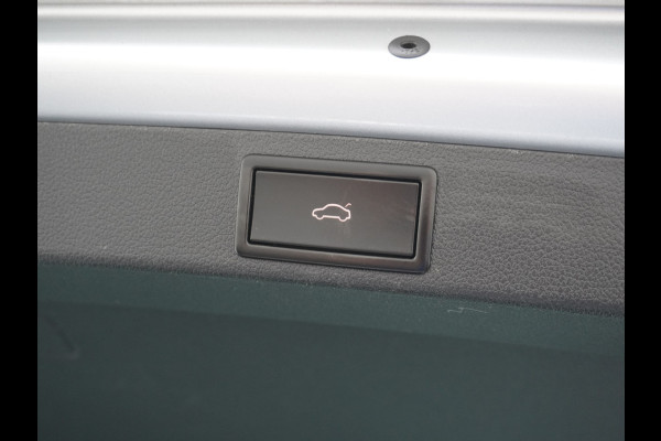 Škoda Octavia Combi 1.5T-150PK AUT-7 Navi Apple Carplay Android 17" Ecc Stoelverwarming Voorruitverwarming DAB PDC Business Edition Plus Keyless Regen-Lichtsensor Bluetooth Led Wifi Greentech 1500kg trekgewicht EURO6