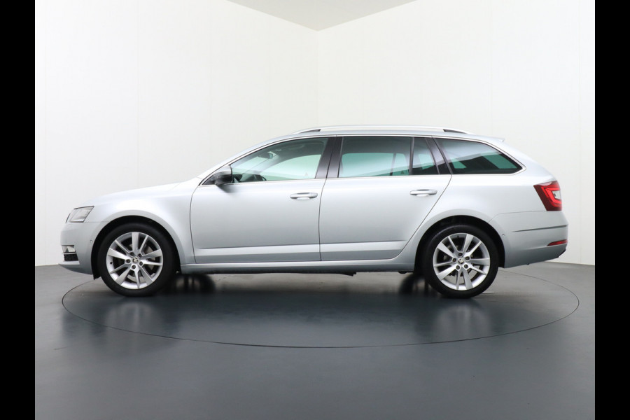 Škoda Octavia Combi 1.5T-150PK AUT-7 Navi Apple Carplay Android 17" Ecc Stoelverwarming Voorruitverwarming DAB PDC Business Edition Plus Keyless Regen-Lichtsensor Bluetooth Led Wifi Greentech 1500kg trekgewicht EURO6