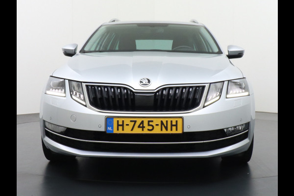Škoda Octavia Combi 1.5T-150PK AUT-7 Navi Apple Carplay Android 17" Ecc Stoelverwarming Voorruitverwarming DAB PDC Business Edition Plus Keyless Regen-Lichtsensor Bluetooth Led Wifi Greentech 1500kg trekgewicht EURO6