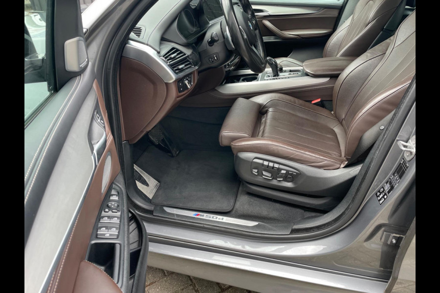 BMW X5 M50d Adaptief Cruise C, B&O,Dealer prijs exclusief BPM €28000