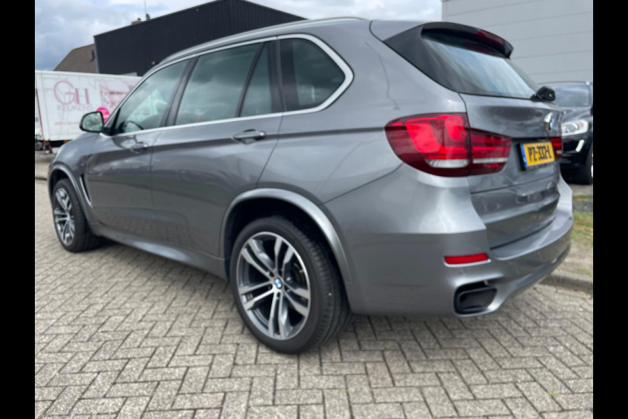 BMW X5 M50d Adaptief Cruise C, B&O,Dealer prijs exclusief BPM €28000