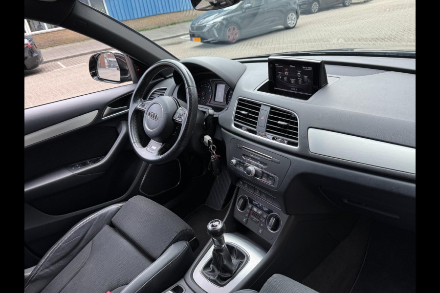Audi Q3 1.4 TFSI CoD Sport Pro Line - Navigatie I Sport pakket I Airco I PDC I Xenon I Dealer onderhouden