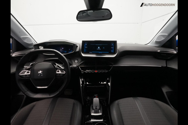 Peugeot 208 1.2 PureTech Allure (APPLE CARPLAY,LED,DIGITAAL DISPLAY,GROOT NAVI,SPORTSTOELEN,CAMERA,CLIMATE,CRUISE,LM-VELGEN)